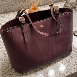 TORY BURCH maroon tote